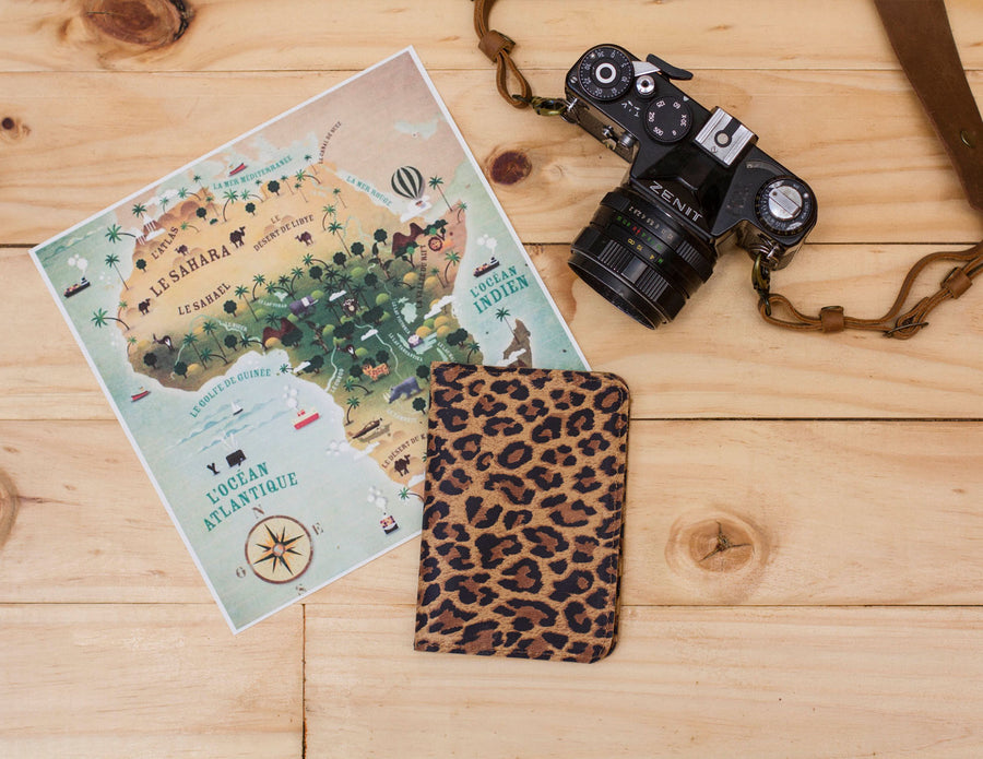 Porta pasaporte estampado Leopardo (a pedido y listo en 5 días hábiles)