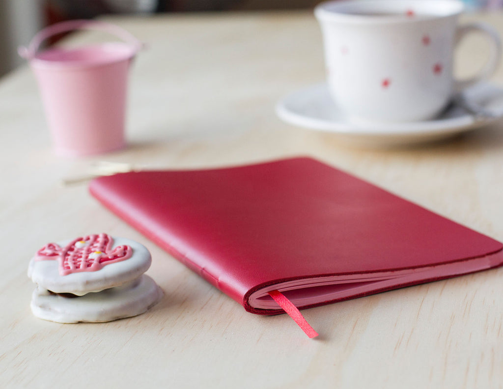 Cuaderno Rojo- Hojas rosadas