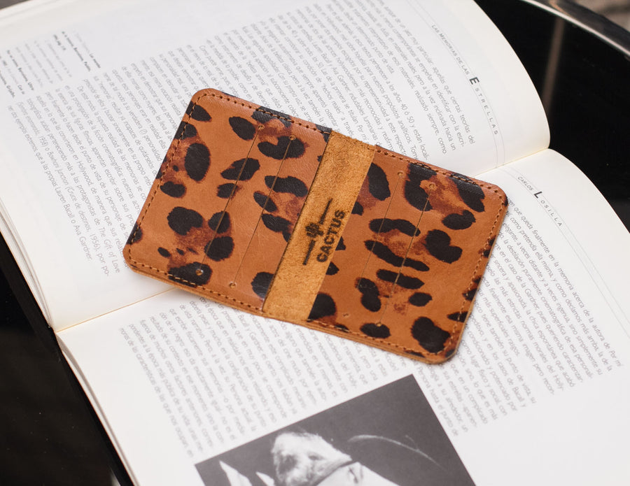 NUEVO! // Billetera compacta (Tarjetero) estampado animal print